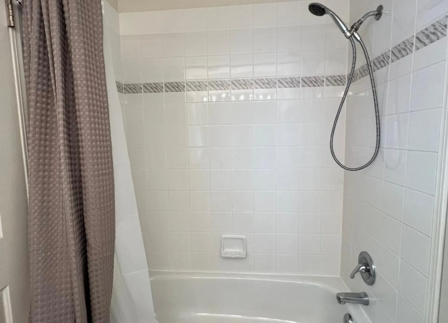 Homestay Terra Nova - Private Property Richmond Canada