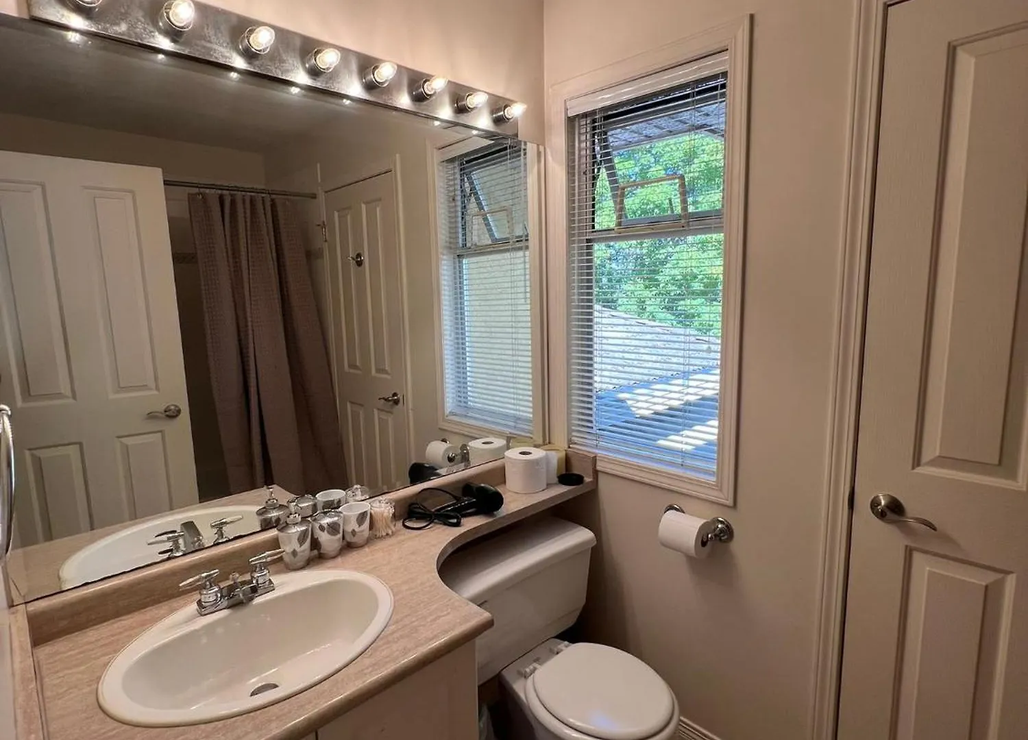 Homestay Terra Nova - Private Property Richmond