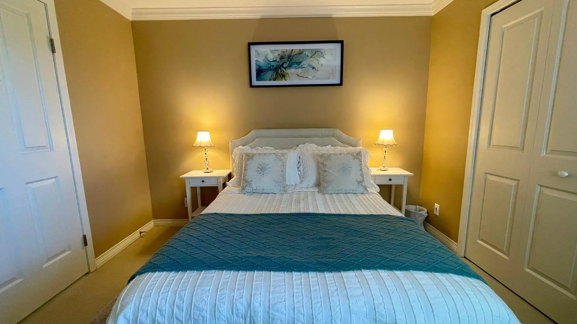 Terra Nova - Private Property Richmond Homestay